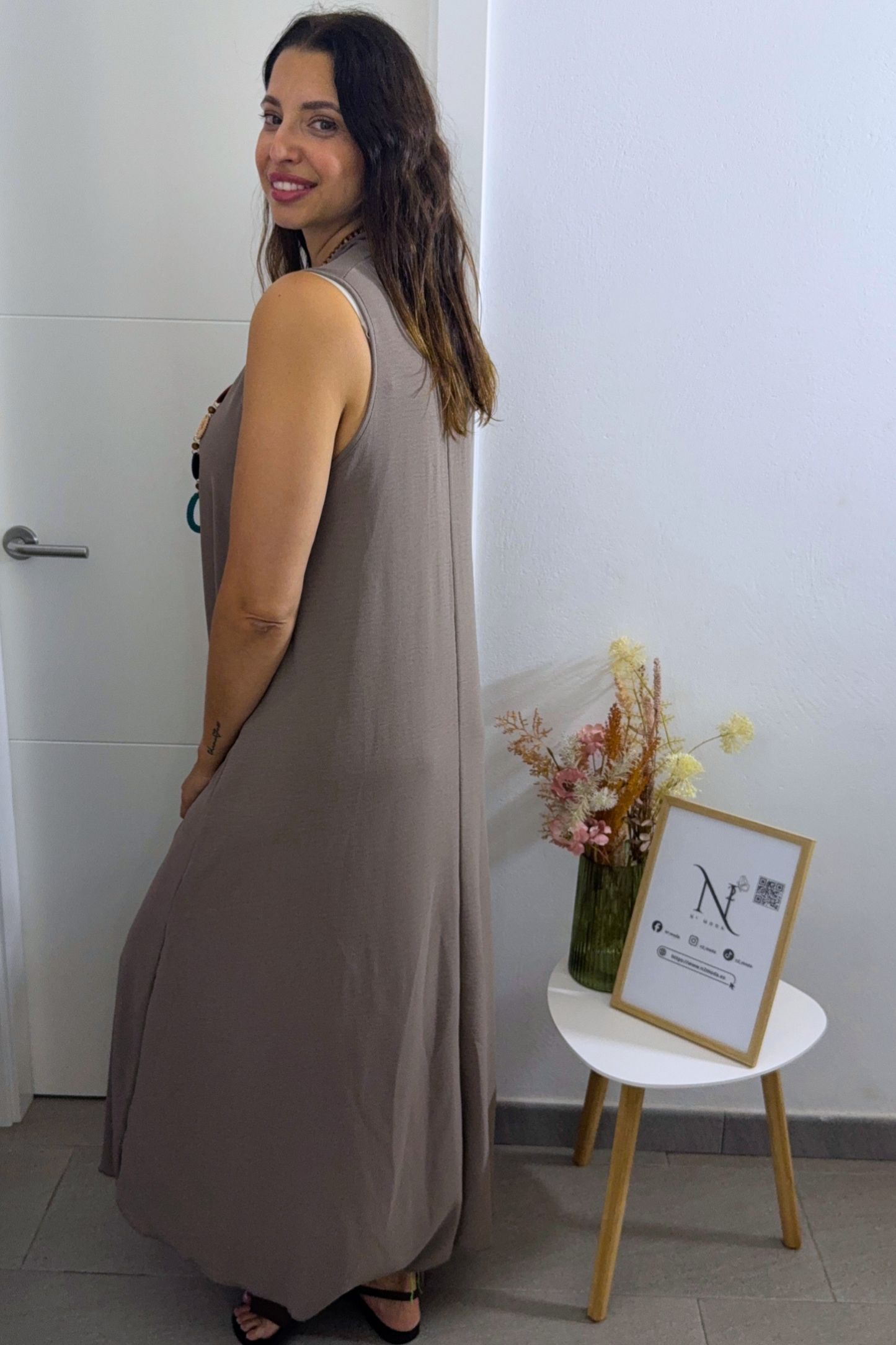 VESTIDO COLGANTE