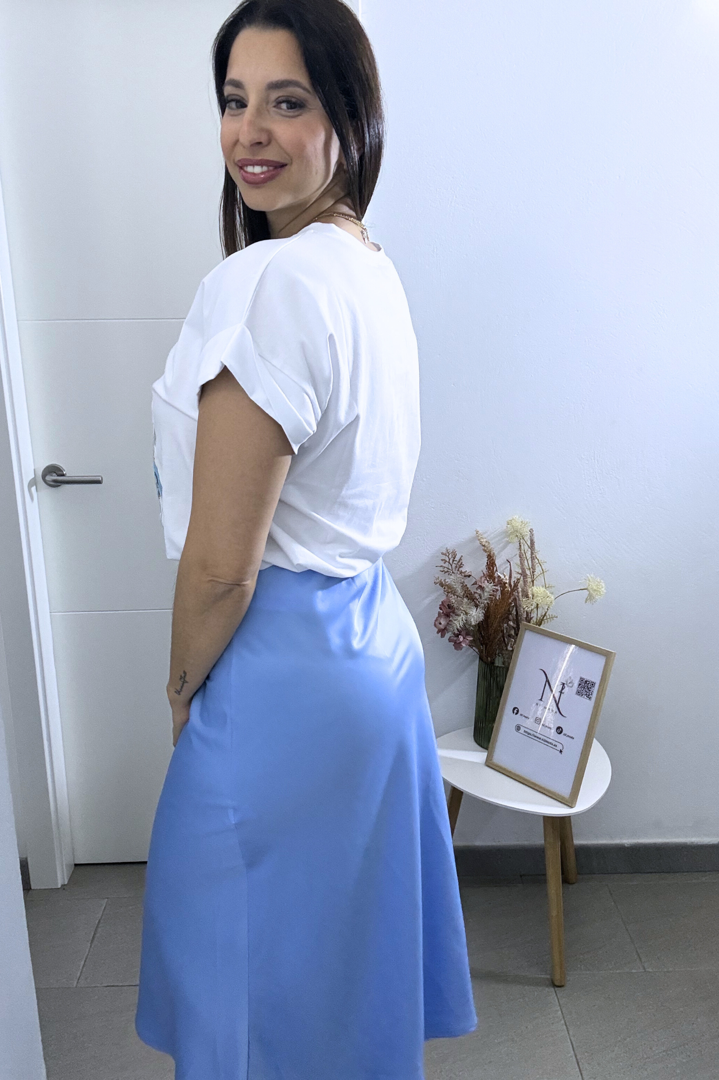 FALDA SATINADA