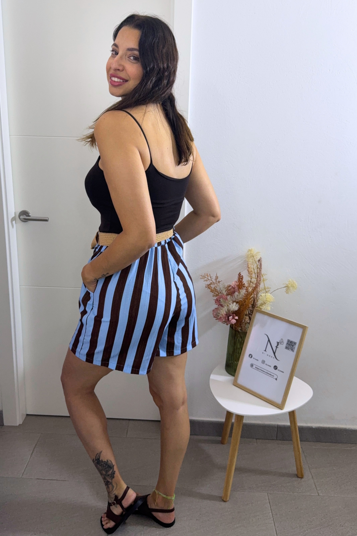 SHORT ATENEA